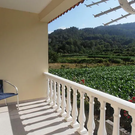 Casa Do Reguengo بيت للعطل